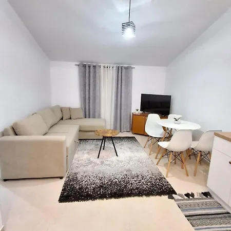 Apartment Near Tia